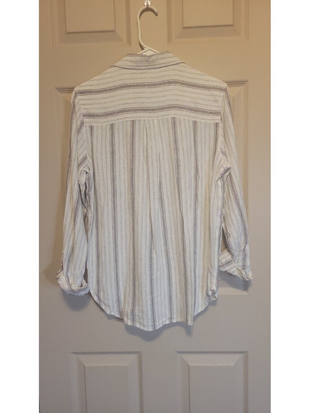 Universal Thread Relaxed Fit Striped Button-Up Shirt XL - Picture 2 of 6